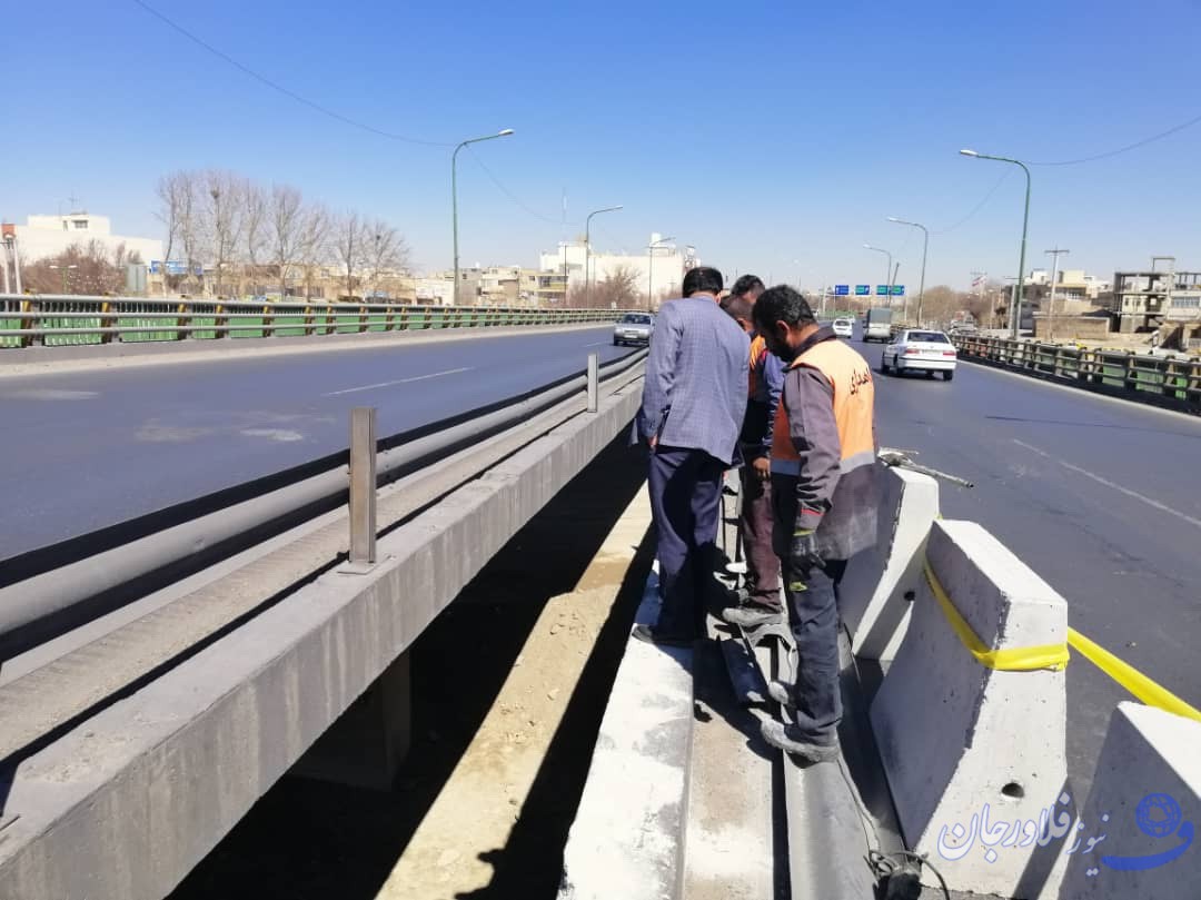 ​پروژه حفاظ ایمنی بر روی پل فلاورجان اجرا شد