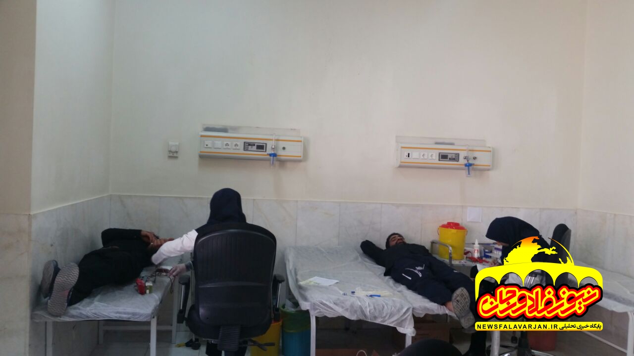 عزاداران قهدریجانی ۱۶۰ واحد خون اهدا کردند +تصاویر