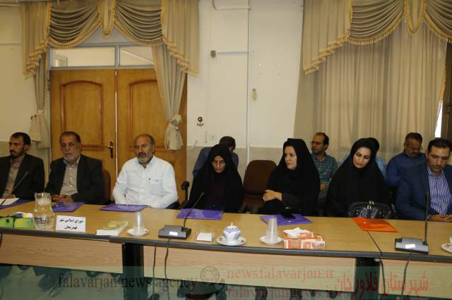 رئیس و اعضای هیات رئیسه شورای شهر قهدریجان مشخص شدند / انتخاب سرپرست شهرداری