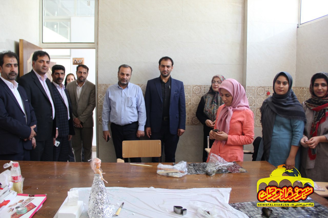 بازدید سر زده شهردار و اعضای شورای اسلامی شهر فلاورجان از فرهنگسرای غدیر +تصاویر