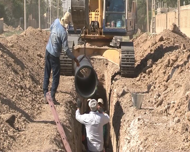 اجرای طرح خط انتقال آب زازران به خمینی شهر