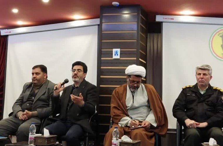تصاویر :دومین گردهمایی هم‌افزایی رسانه‌ای و فضای مجازی شهرستان فلاورجان