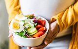 چگونه با تغذیه مناسب در تابستان از سلامتی خود محافظت کنیم؟