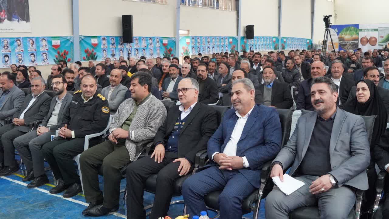فرماندار فلاورجان: پیازکاران قهدریجان شجاع‌ترین تولیدکنندگان کشور هستند - تصویر