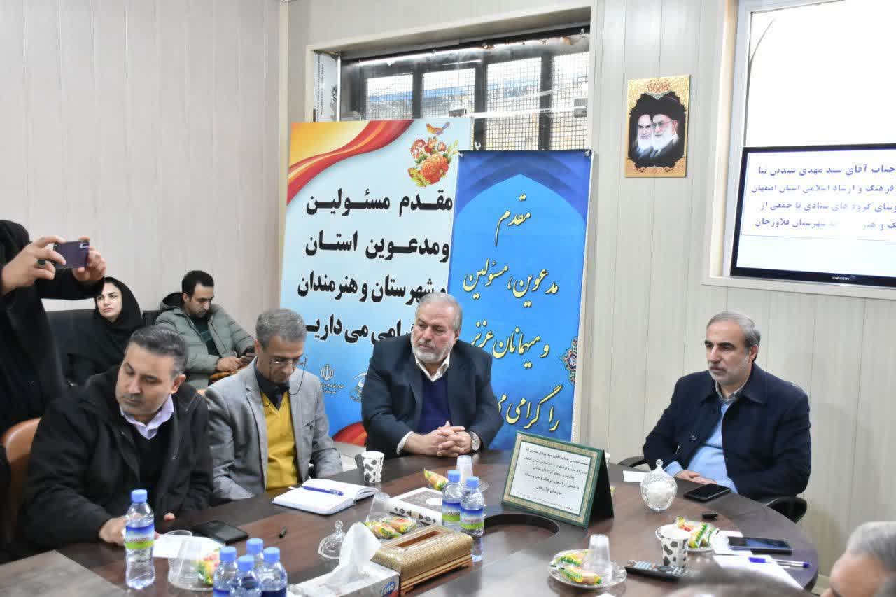 وقتی صادرکننده مجوز رسانه، رسانه رسمی را نادیده می‌گیرد - تصویر