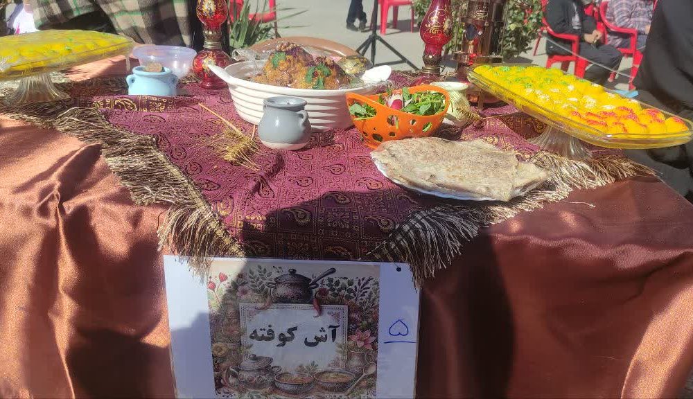 تصاویر :جشنواره چهل آش و آیین سمنوپزان شهر طاد