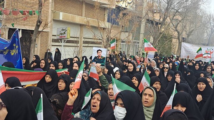 راهپیمایی باشکوه ۲۲ بهمن در اردستان؛ تجلی وحدت، ایمان و ایستادگی مردم