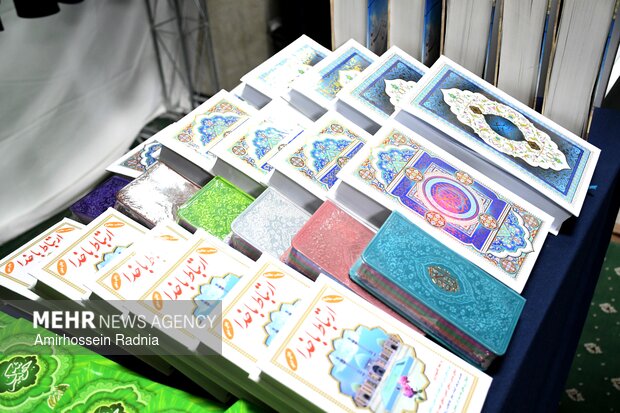 زندگی با آیه‌ها؛از تقویت وجدان اخلاقی تا تحکیم خانواده وگفت‌وگوی نسلها