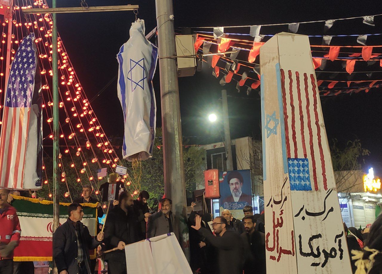 چهارشنبه‌سوزی دشمنان در شهرستان فلاورجان - تصویر