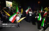 مولودی خوانی خمینی‌شهری‌ها در تجمع میدان عصارخانه در شب میلاد امام رضا