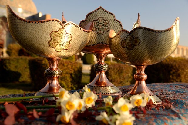 ۲ عنوان جهانی و دهها ظرفیت در اصفهان؛ صنایع دستی منتظر روایت های تازه
