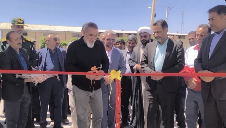 بزرگترین ورزشگاه چمن مصنوعی غرب اصفهان در گلشهر به بهرهبرداری رسید