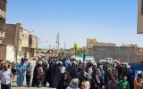 عید ولایت در اردستان تماشایی شد؛ خروش مردم در پیاده‌روی بزرگ غدیر