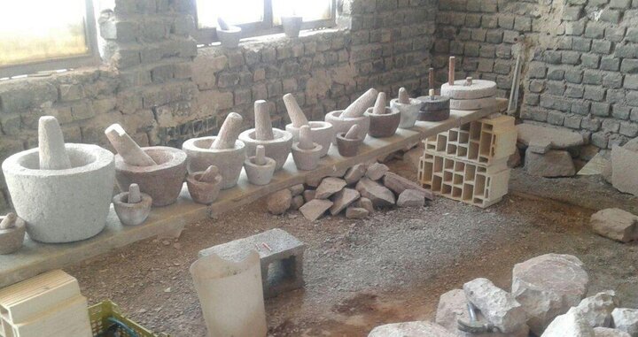 کویر اردستان هنر می‌آفریند؛ لزوم عرضه صنایع دستی در بناهای تاریخی