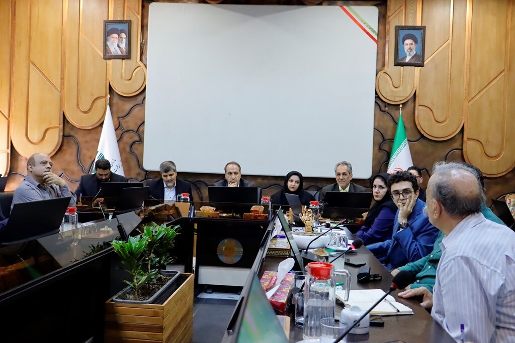 نشست تشکل‌های محیط‌زیستی اصفهان با محور رفع موانع مشارکت برگزار شد - تصویر