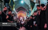 نوای زنجیرزنی در دهه سوم محرم؛عزاداران بازاربزرگ گلپایگان اجتماع کردند نوای زنجیرزنی در دهه سوم محرم؛عزاداران بازاربزرگ گلپایگان اجتماع کردند