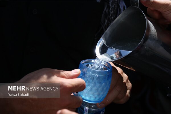 عطش در پایتخت گلاب؛آب شرب قمصر هزینه تفریح ویلانشینان میشود